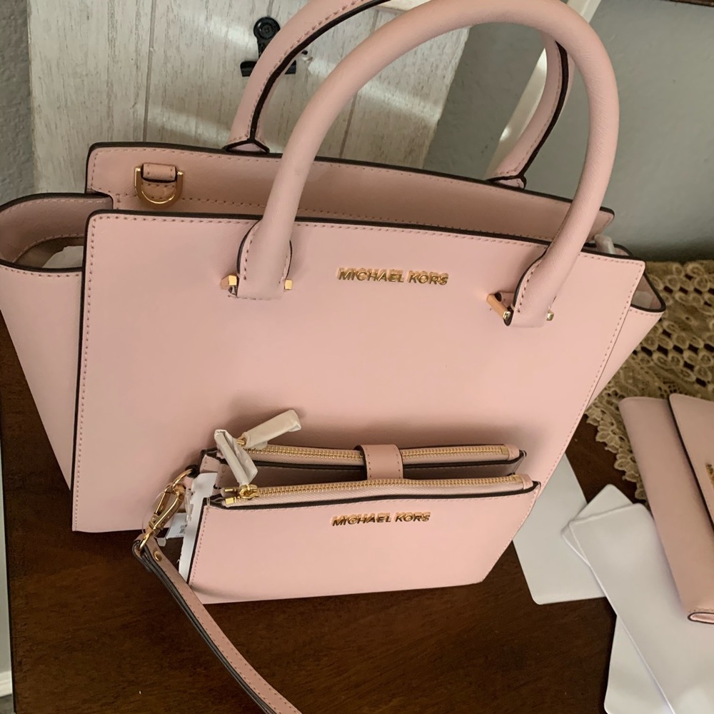 New Mk set 💕 - Picture 10 of 11